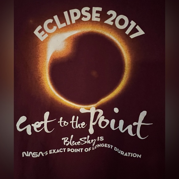 Solar Eclipse 2017 Novelty Tee by Gildan - Picture 2 of 4